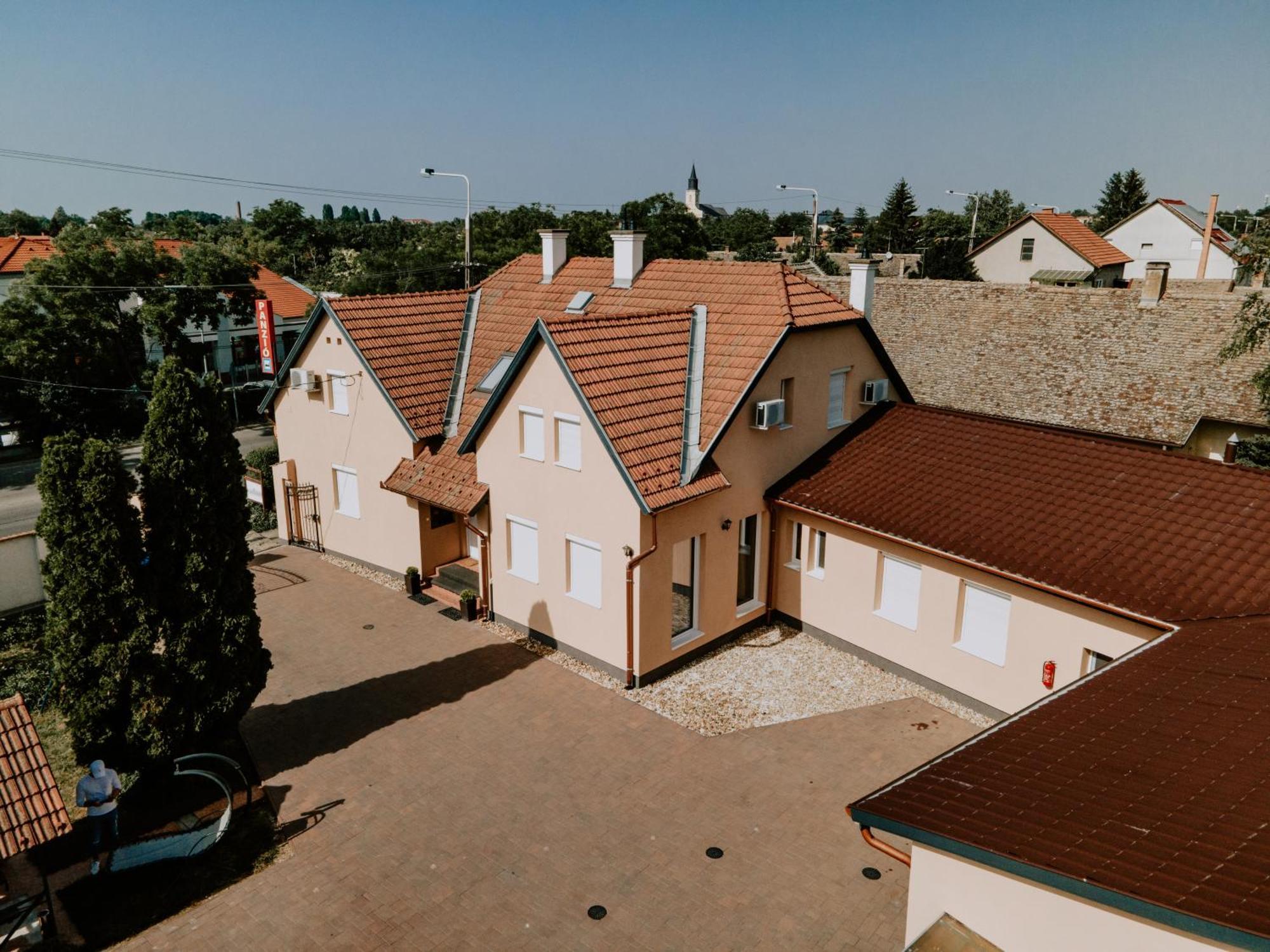 Aranyhíd Vendégház Makó Exterior foto