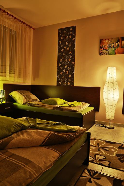 Aranyhíd Vendégház Makó Habitación foto