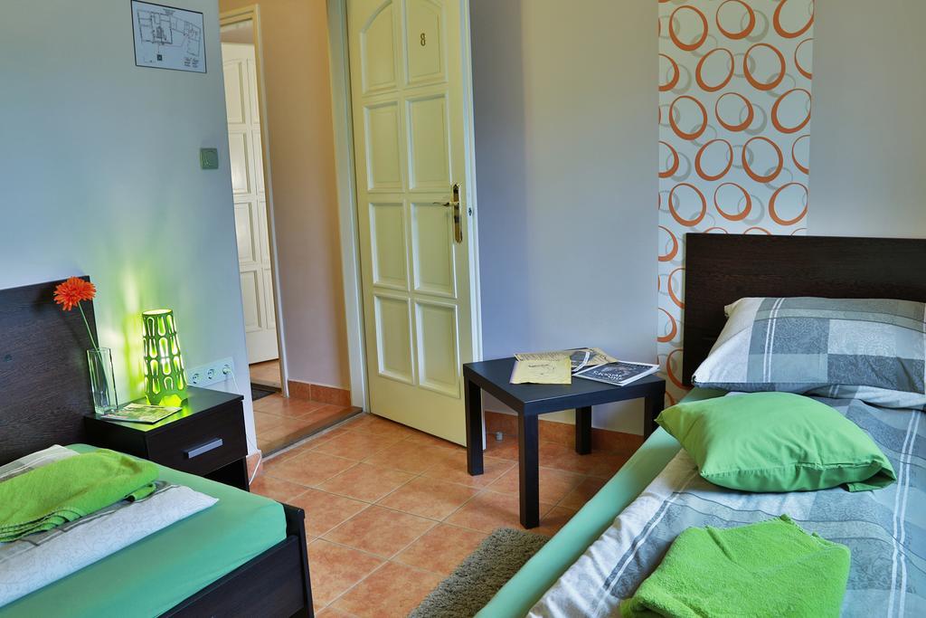Aranyhíd Vendégház Makó Habitación foto